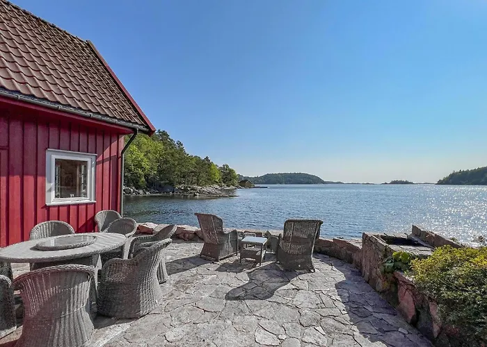 2 Bedroom Lovely In Lindesnes Vakantiehuis Lonestranda