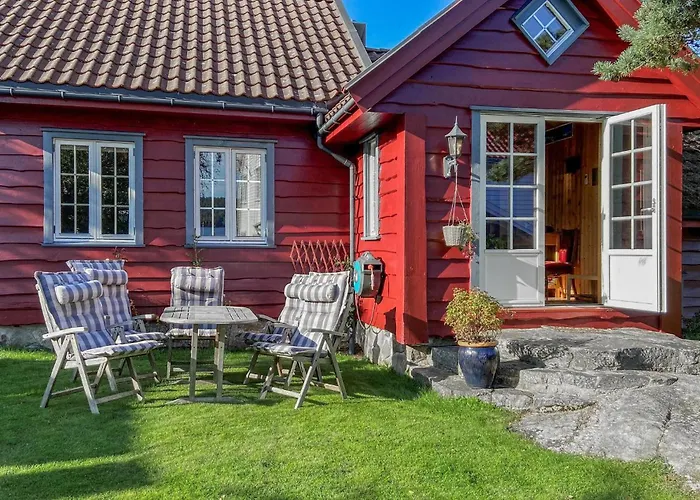 2 Bedroom Lovely In Lindesnes Vakantiehuis